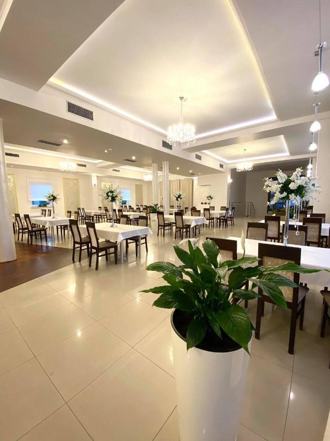 Hotel Magnolia Sitkowka-Nowiny Extérieur photo