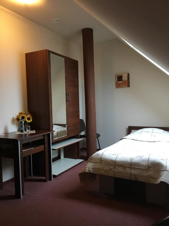 Hotel Magnolia Sitkowka-Nowiny Extérieur photo